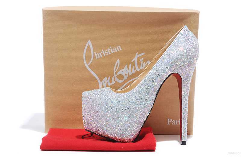 christian louboutin black pumps cheap mode christian louboutin soldes france